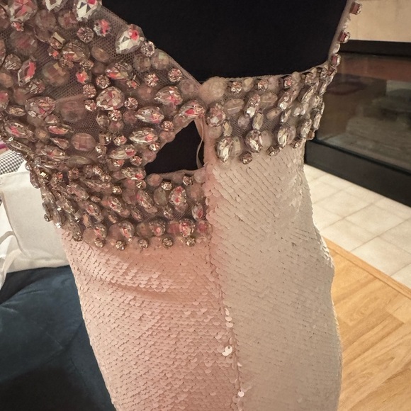PATBO Hand Beaded Sequin Mini Dress White Size 4 EUC - Picture 7 of 11
